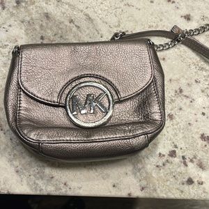 Michael kors silver small purse